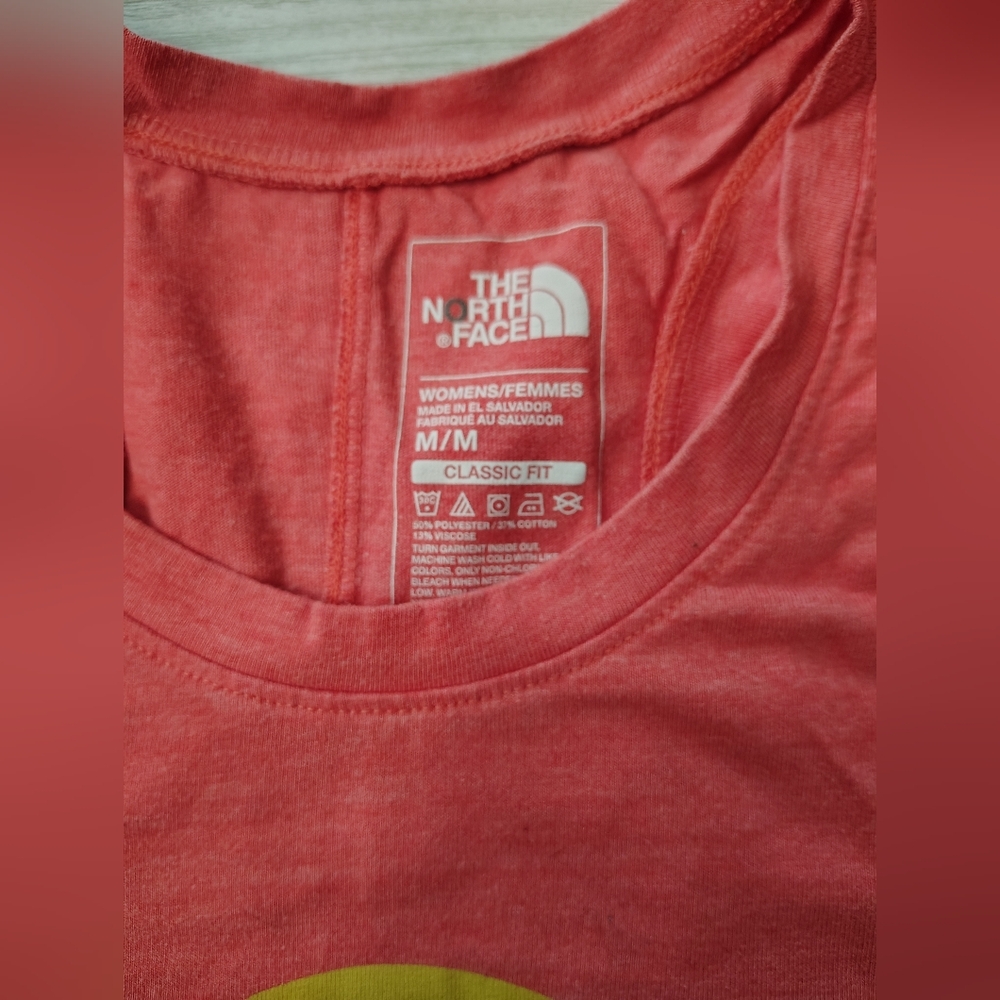 The North Face Women's Coral Graphic Tank Top - Picture 2 of 2